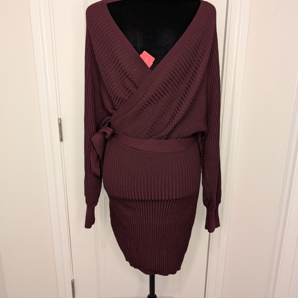 Burgundy Ribbed Knit Dress - Picture 2 of 2